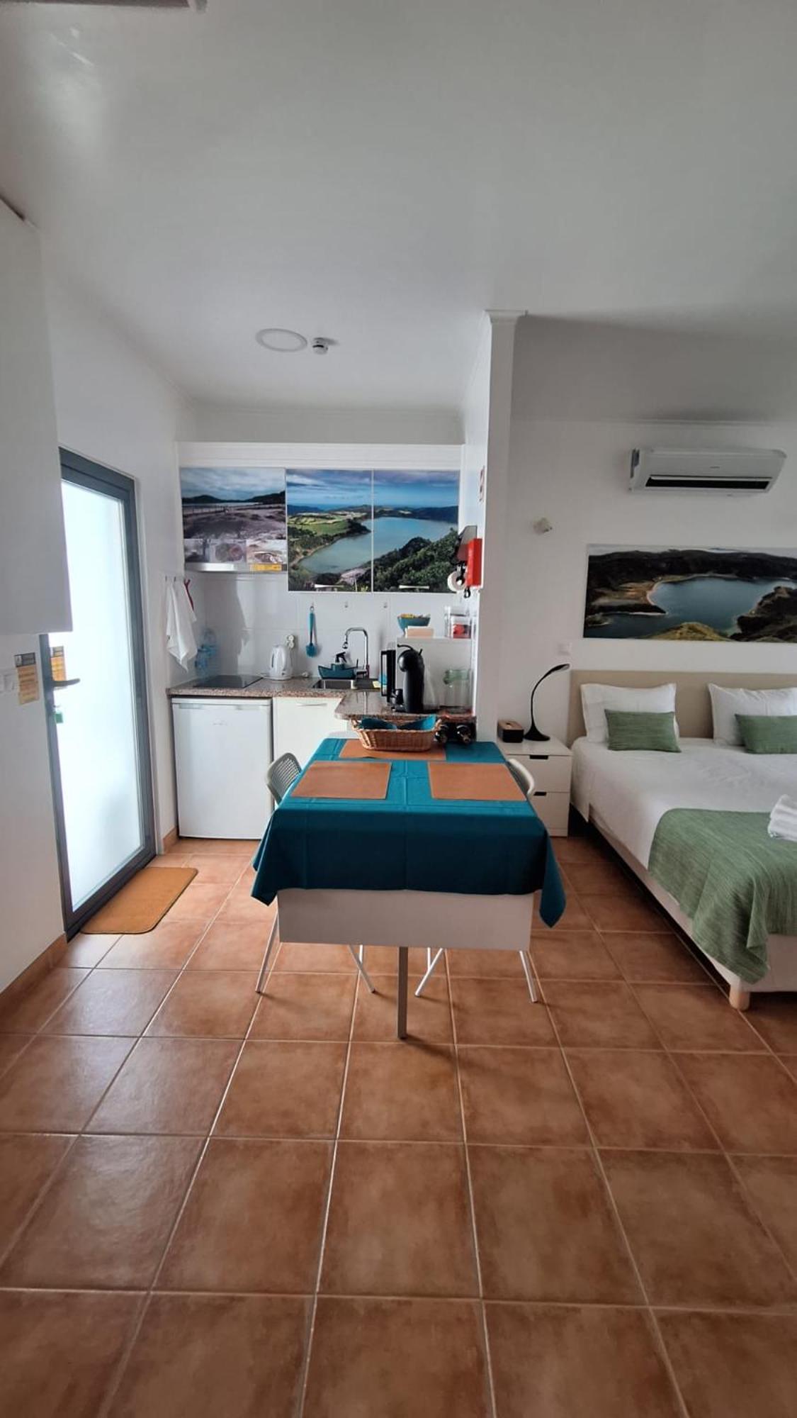 Caminhos Nos Levam Pela Ilha Lägenhet Ponta Delgada Exteriör bild