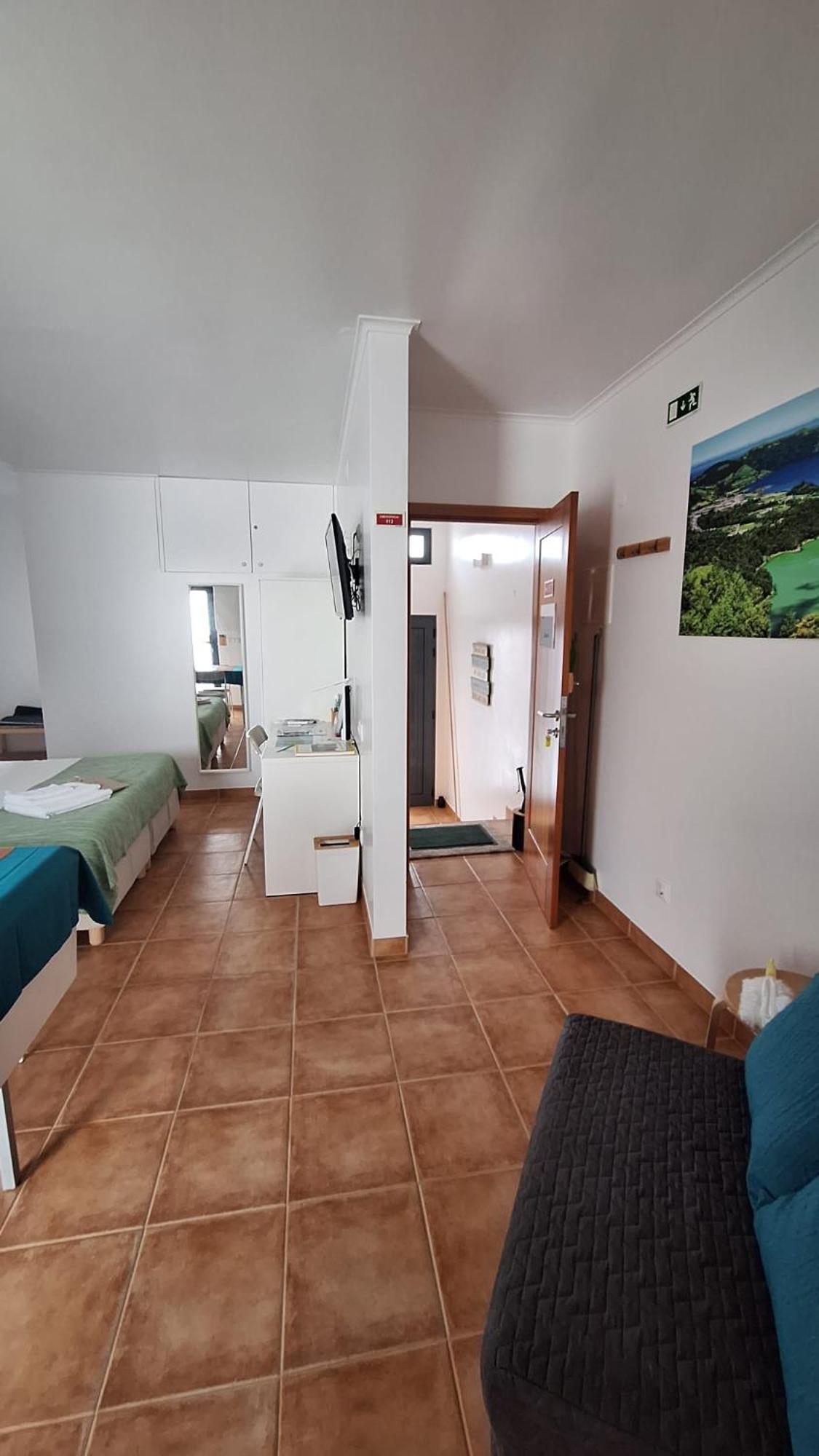 Caminhos Nos Levam Pela Ilha Lägenhet Ponta Delgada Exteriör bild